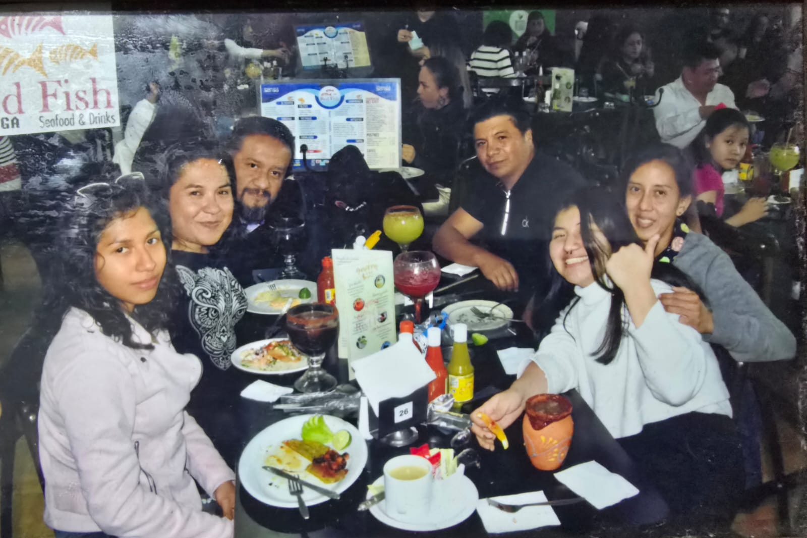 Detalle de productos sanitarios en exhibición